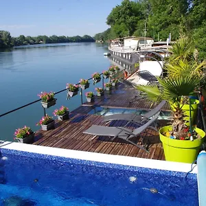 Bed & Breakfast Peniche Le Hasard, Villeneuve-les-Avignon
